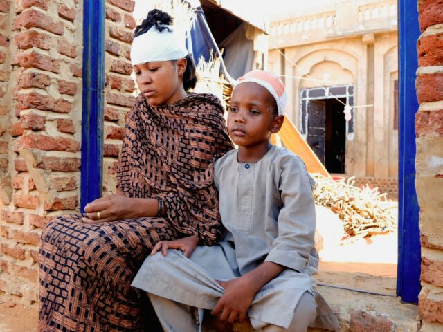 Três crianças mortas em ataque de drone em mesquita no centro do Sudão: Médicos
