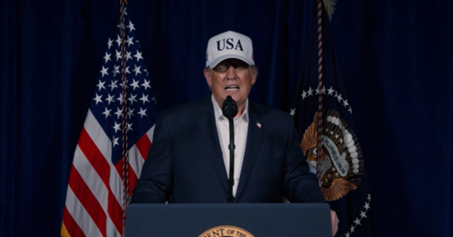 Trump: 'Grandes operações de combate' em andamento para 'destruir' fábricas Trump: 'Grandes operações de combate' em andamento para 'destruir' fábricas de mísseis iranianos