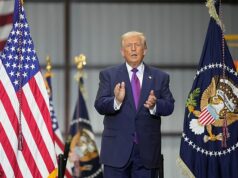 Trump anuncia que divulgará arquivos secretos do governo sobre ALIENS e OVNIs Donald Trump disse que instruiu Pete Hegseth a divulgar arquivos do governo relacionados a alienígenas, vida extraterrestre e OVNIs