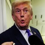 Presidente Donald Trump, no momento em que ouviu a notícia de que o vice-presidente JD Vance havia sido vaiado na cerimônia de abertura dos Jogos Olímpicos de Inverno.