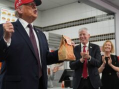 Trump diz que “não está satisfeito” com as negociações nucleares do Irão Trump diz que “não está satisfeito” com as negociações nucleares do Irão