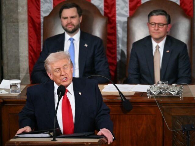 Trump diz que preferência é resolver tensões no Irão através Trump diz que preferência é resolver tensões no Irão através da diplomacia