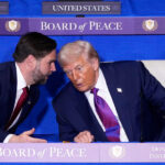Trump e Vance disputam o pior líder mundial durante evento do 'Conselho da Paz'