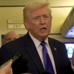 O líder da minoria na Câmara, Hakeem Jeffries, em 5 de maio de 2025 em Washington, DC. (Chip Somodevilla/Getty Images)