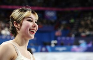 Tudo o que a patinadora artística Alysa Liu disse sobre seu estilo ‘alternativo’ Tudo o que a patinadora artística Alysa Liu disse sobre seu estilo ‘alternativo’