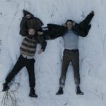 Tudo o que sabemos sobre a comédia de amigos de Ryan Reynolds e Kenneth Branagh, Mayday