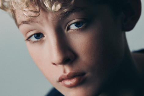 UTA assina 'Lord of the Flies' e 'Harry Potter' Star Lox Pratt