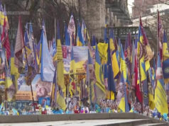 Ucrânia assinala 4 anos desde a invasão em grande escala da Rússia, explica AP Yahoo news home