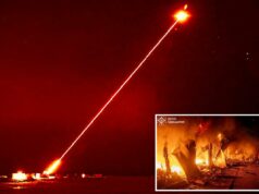 Ucrânia revela revolucionário laser ‘Sunray’ que pode destruir silenciosamente drones russos: ‘Relâmpago invisível’ Um raio laser vermelho brilhante sai de um lançador terrestre em direção a um alvo no céu noturno.