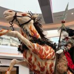 Uma escultura floral e vegetal criada por Bloomsters representando...