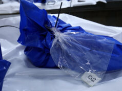 Vídeo: Israel devolve corpos palestinos não identificados a Gaza Vídeo: Israel devolve corpos palestinos não identificados a Gaza