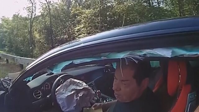 Vídeo da polícia mostra acidente de carro de Vince McMahon a 160 km/h
