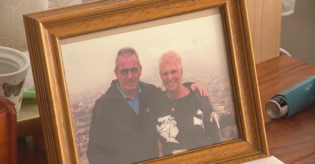 A dor é intensa para Phillip Crosland depois que sua esposa e melhor amiga de 60 anos, Maureen Crosland, morreu no acidente no desvio de Camden.