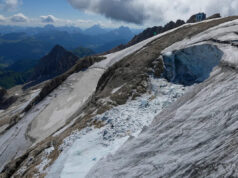 Vonn, Shiffrin e Brignone entre os esquiadores olímpicos expressando preocupação com o recuo das geleiras Download app from appStore