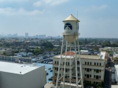 Warner Bros. Discovery diz que está revisando a nova oferta da Paramount Warner Bros. Discovery diz que está revisando a nova oferta da Paramount