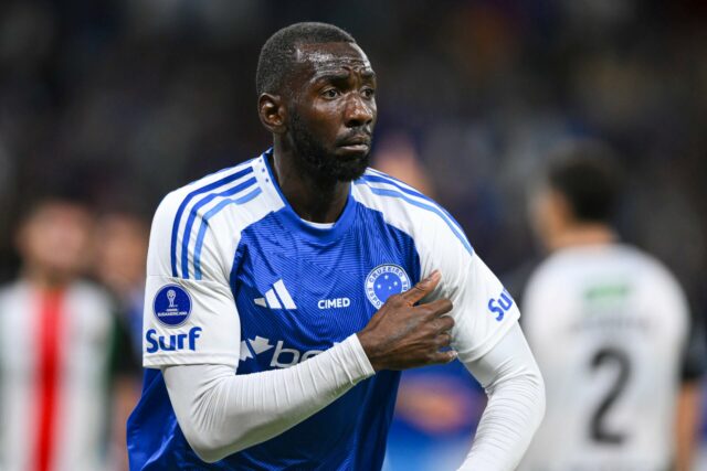 Winger agora afirma que o Manchester United queria contratá-lo antes Winger agora afirma que o Manchester United queria contratá-lo antes de ele se juntar ao Everton por £ 28 milhões