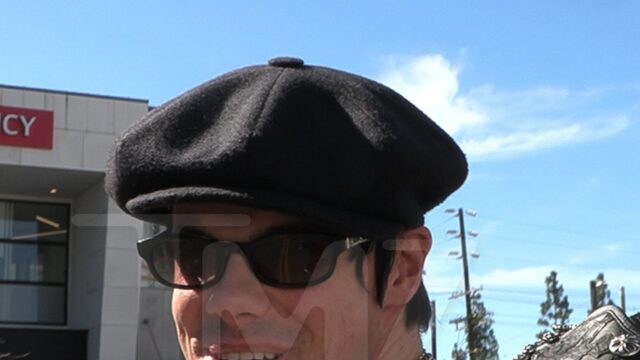 Yungblud fala sobre como receber mensagens diretas de mulheres e yungblud-kal-02-27-2026