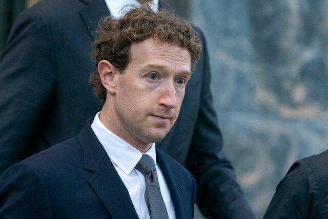 Zuckerberg questionado em tribunal por danos causados ​​às redes sociais por adolescentes

