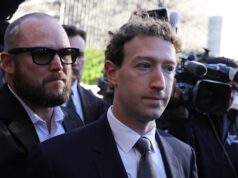Zuckerberg questionou a estratégia juvenil da Meta no julgamento de dependência de mídia social O CEO da Meta, Mark Zuckerberg, chega para um julgamento histórico sobre se as plataformas de mídia social viciam e prejudicam deliberadamente as crianças.