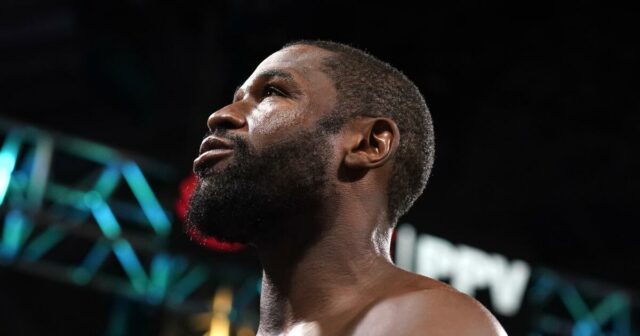 processa Showtime em US $ 340 milhões por 'fraude financeira' e luta contra ganhos
