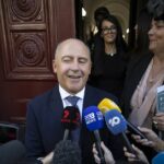 Tony Mokbel sai em liberdade da Suprema Corte de Melbourne. Foto de Jason Sul. 6 de fevereiro de 2026.