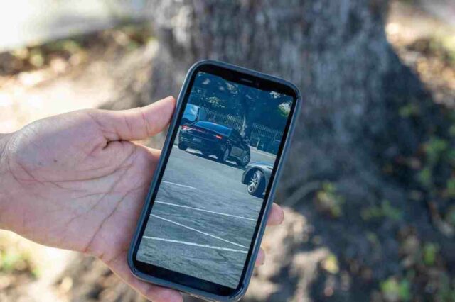 ‘Conheça os seus direitos’, mas também ‘conheça os seus riscos’: especialistas avaliam a segurança dos observadores do ICE
