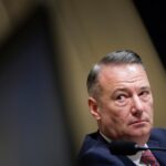 ‘Você acha que vai para o inferno?’: Chefe do ICE enfrenta perguntas difíceis