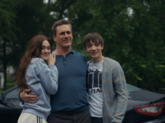 10 programas como ‘Seus amigos e vizinhos’ que você deve assistir a seguir Ervas daninhas (2005 – 2012)