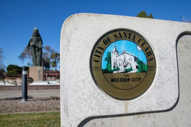 130 moradores do condomínio Santa Clara desalojados devido a danos na construção
