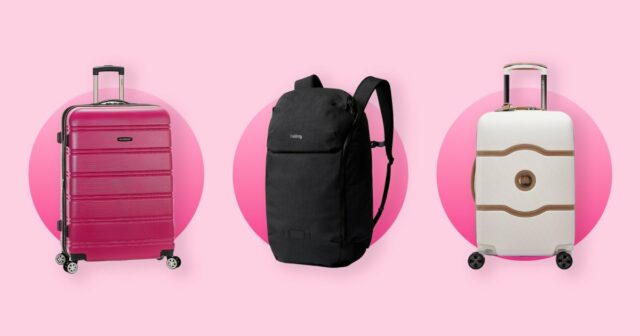 Uma mulher bonita e feliz está andando pelas ruas de Barcelona e aproveitando um belo dia de outono na cidade grande.