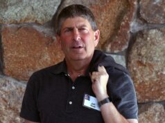 O presidente da Paramount, Jeff Shell, foi processado por US$ 150 milhões por suposto contrato para serviços de relações públicas Jeff Shell