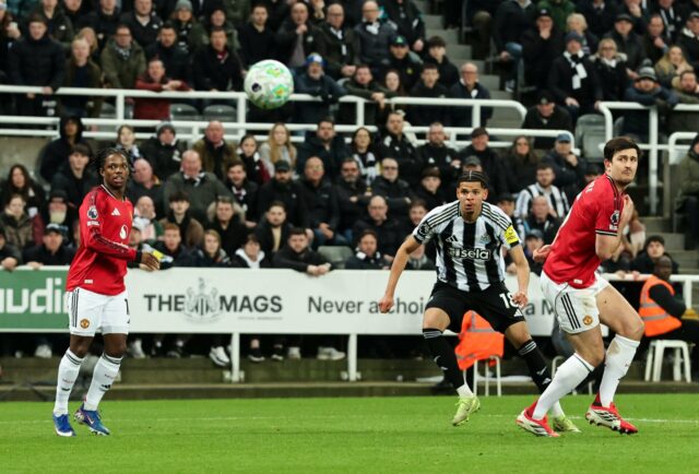 4 alternativas que Michael Carrick deveria ter usado em vez de contratar Tyrell Malacia
