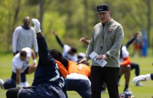 49ers contratam Matt Eberflus como assistente defensivo e assistente técnico 49ers contratam Matt Eberflus como assistente defensivo e assistente técnico