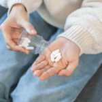 5 truques super simples para fazer os analgésicos funcionarem mais rápido – incluindo um truque de postura