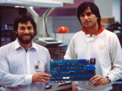 50 anos da Apple – Uma linha do tempo de inovação Foi neste dia que Steve Jobs e Steve Wozniak fundaram a Apple Computer Inc.