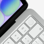 A Apple pode vender máquinas MacBook Neo de 4 a 5 milhões este ano, diz TrendForce | Foto aproximada de parte do teclado e da tela