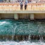 O Golfo Pérsico depende de quase 450 instalações para transformar a água do mar em água potável. Eles estão agora sob ameaça.