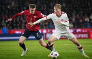 A Dinamarca de Rasmus Hojlund foi eliminada da Copa do Mundo depois que o ex-goleiro do Man Utd, Matej Kovar, o negou A Dinamarca de Rasmus Hojlund foi eliminada da Copa do Mundo depois que o ex-goleiro do Man Utd, Matej Kovar, o negou