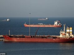 A Grã-Bretanha tem apenas DOIS DIAS de gás armazenado – provocando temores de uma escassez de abastecimento enquanto o Irã fecha o Estreito de Ormuz e bombardeia refinarias de gás e petróleo A perturbação do mercado do gás é motivada, em parte, pelo encerramento quase total do Estreito de Ormuz, através do qual circulam cerca de 20% do gás natural e do petróleo do mundo.