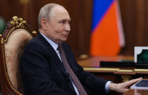 A Rússia forneceu ao Irã informações que podem ajudar Teerã a atacar militares dos EUA, dizem fontes da AP Yahoo news home