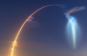 A SpaceX quer lançar um milhão de satélites. Veja como isso pode impactar a atmosfera e o céu noturno A SpaceX quer lançar um milhão de satélites. Veja como isso pode impactar a atmosfera e o céu noturno