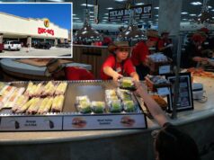 A amada rede de lojas de conveniência Buc-ee’s recebe nota ‘F’ depois de receber reclamações de clientes: ‘A pior coisa que ele já comeu’ A amada rede de lojas de conveniência Buc-ee's recebe nota 'F' depois de receber reclamações de clientes: 'A pior coisa que ele já comeu'