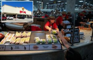 A amada rede de lojas de conveniência Buc-ee’s recebe nota ‘F’ depois de receber reclamações de clientes: ‘A pior coisa que ele já comeu’ A amada rede de lojas de conveniência Buc-ee's recebe nota 'F' depois de receber reclamações de clientes: 'A pior coisa que ele já comeu'