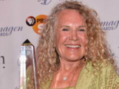 A bilionária Christy Walton parece publicar um anúncio pedindo que o ICE liberte 70% dos detidos 28º Prêmio Anual Imagen - Interior