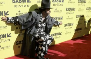 A ‘bobagem’ radical de ‘I Love Boosters’ abre Sul a Sudoeste A 'bobagem' radical de 'I Love Boosters' abre Sul a Sudoeste