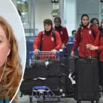 A bordo do voo com a seleção iraniana de futebol feminino