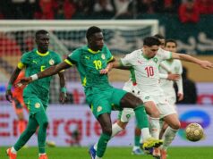 A camisa do Senegal para a Copa do Mundo é uma característica de apenas uma estrela da Copa das Nações Africanas A camisa do Senegal para a Copa do Mundo é uma característica de apenas uma estrela da Copa das Nações Africanas
