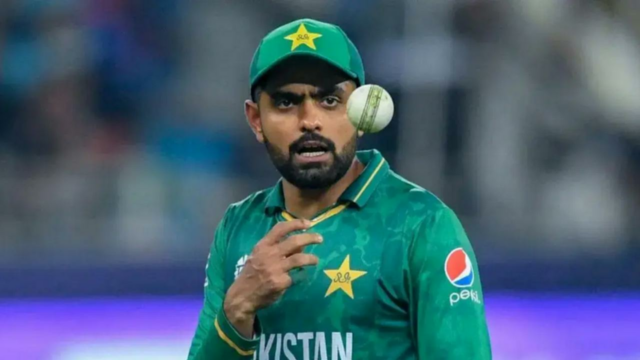 A confusão prevalece sobre a exclusão de Babar Azam da A confusão prevalece sobre a exclusão de Babar Azam da viagem a Bangladesh