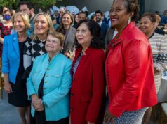 A corrida política mais importante de Los Angeles em 2026, da qual você nunca ouviu falar Os membros do conselho da Metro, Lindsey Horvath, Kathryn Barger, Jacquelyn Dupont-Walker e Hilda L. Solis em discussão em uma reunião do conselho da Metro.