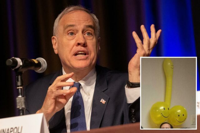 A cultura desprezível do escritório do controlador do NYS, Tom A cultura desprezível do escritório do controlador do NYS, Tom DiNapoli, incluindo 'pênis de balão' e desenhos obscenos: processo